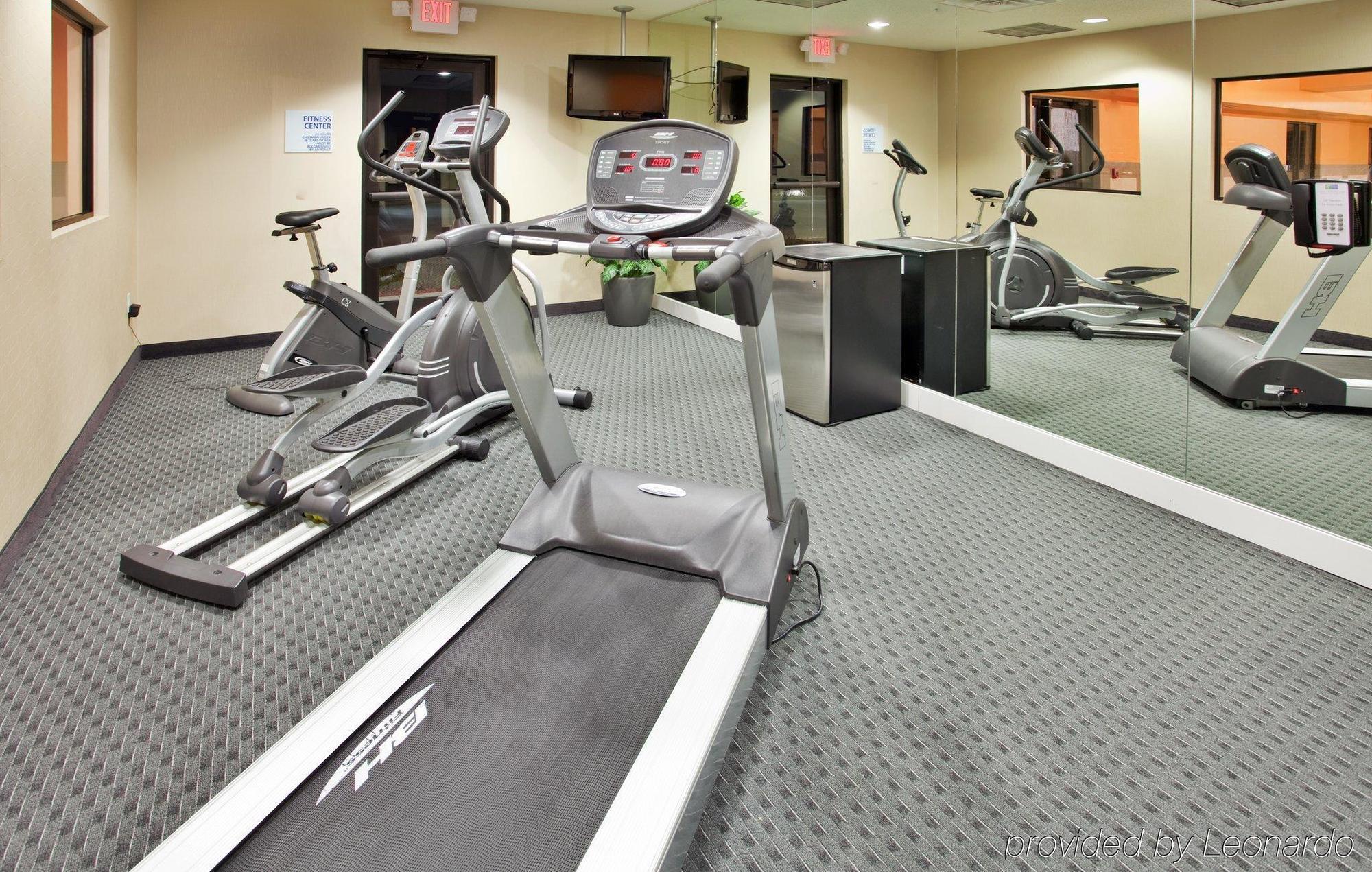 Hotel Express & Festus-south St. Louis By Ihg 2*